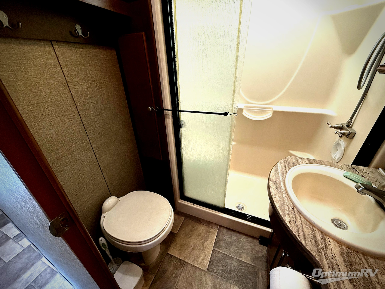 2015 Heartland Oakmont 325RE Photo 18