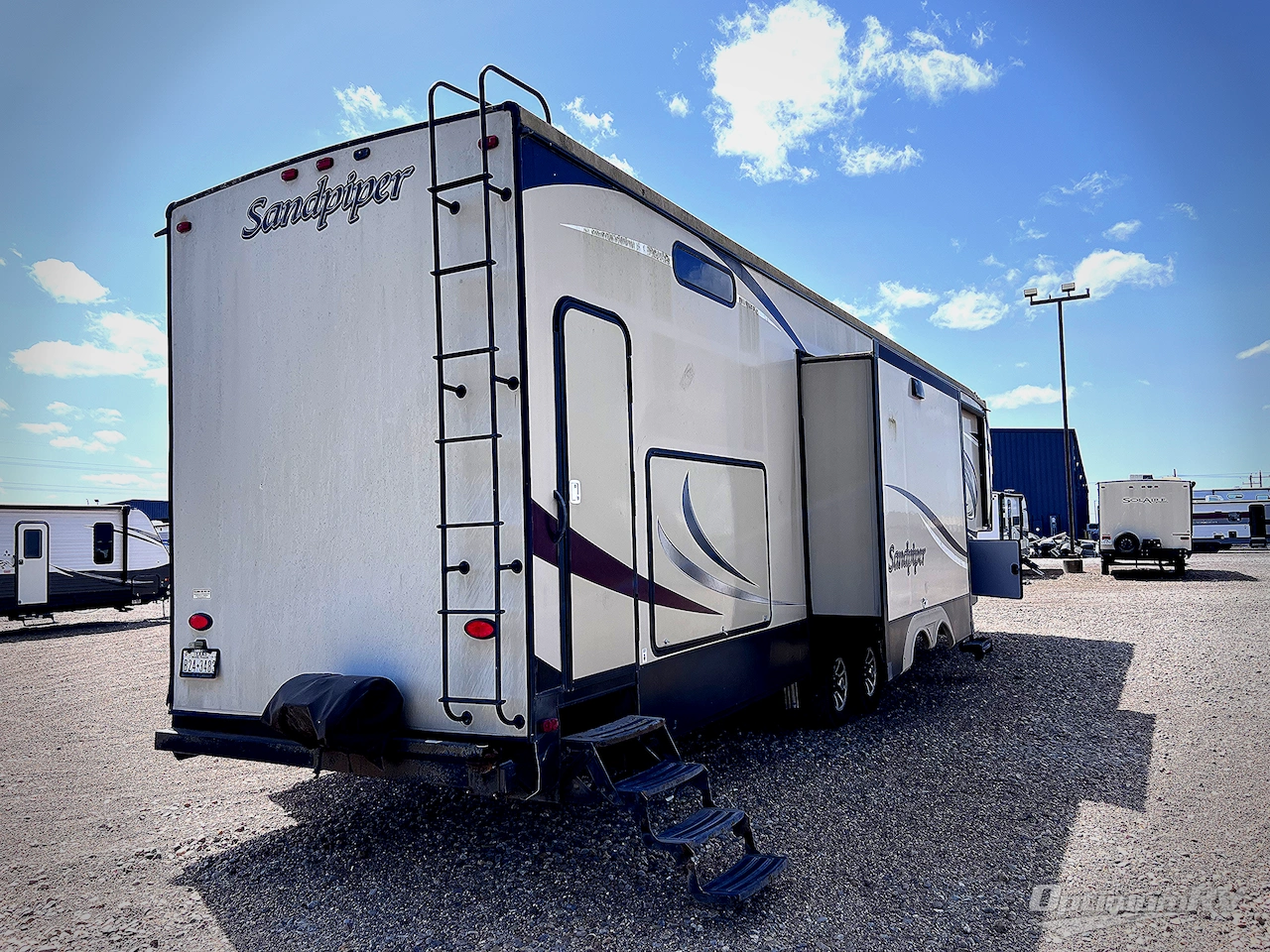 2018 Forest River Sandpiper 383RBLOK Photo 2