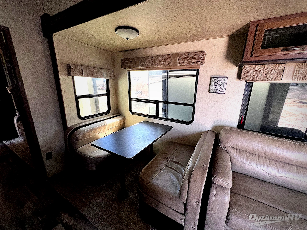 2018 Forest River Sandpiper 383RBLOK Photo 13