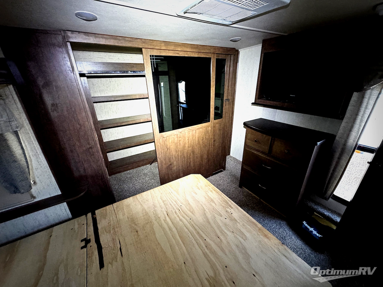 2018 Forest River Sandpiper 383RBLOK Photo 24