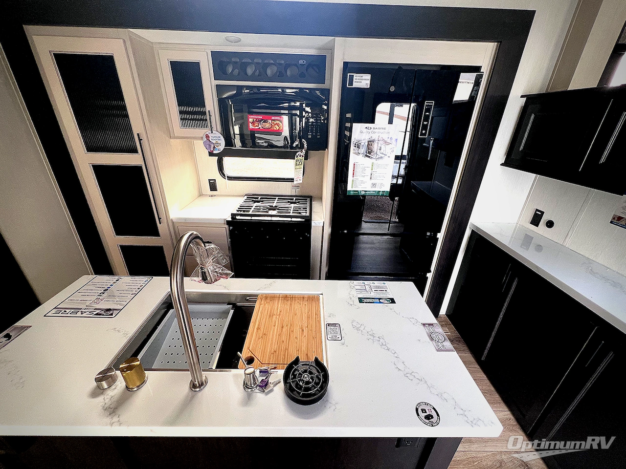 2025 Forest River Sabre 37FLH Photo 6