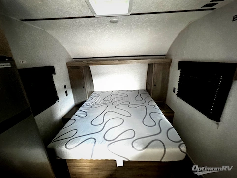 2024 Sunset Park Sun Lite LTD 19RB RV Photo 4