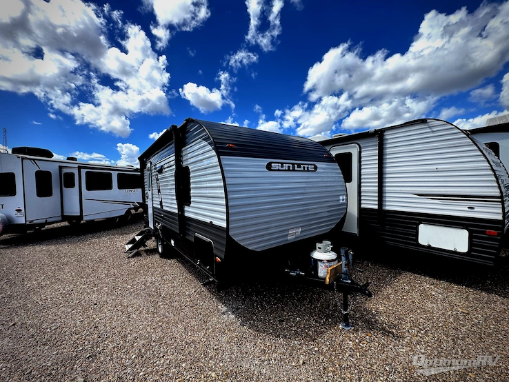 2024 Sunset Park Sun Lite LTD 19RB RV Photo 1