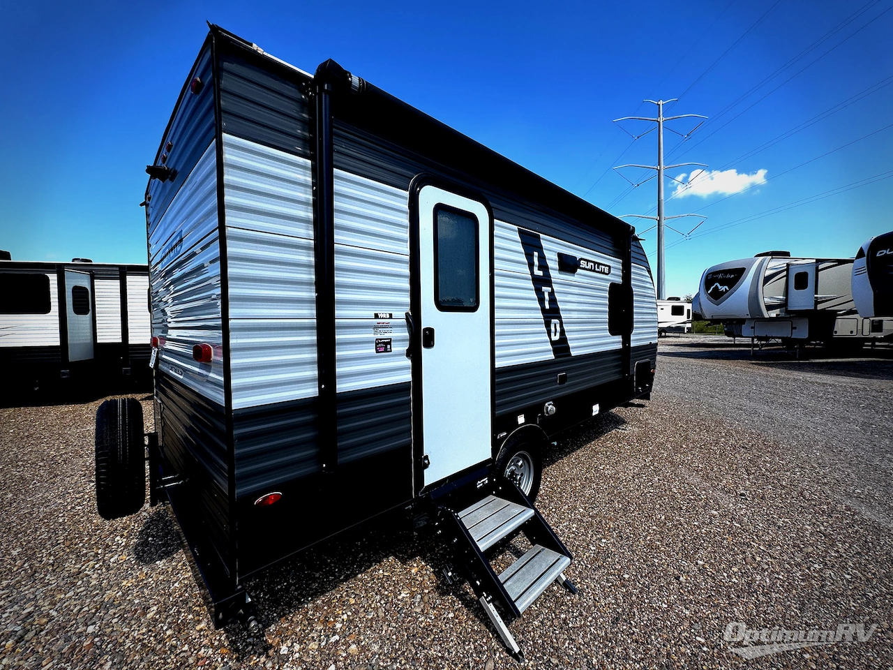 2024 Sunset Park Sun Lite LTD 19RB Photo 2