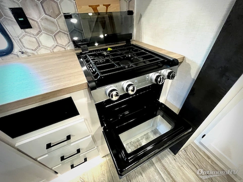 2025 Venture Sienna SA231VRK RV Photo 3