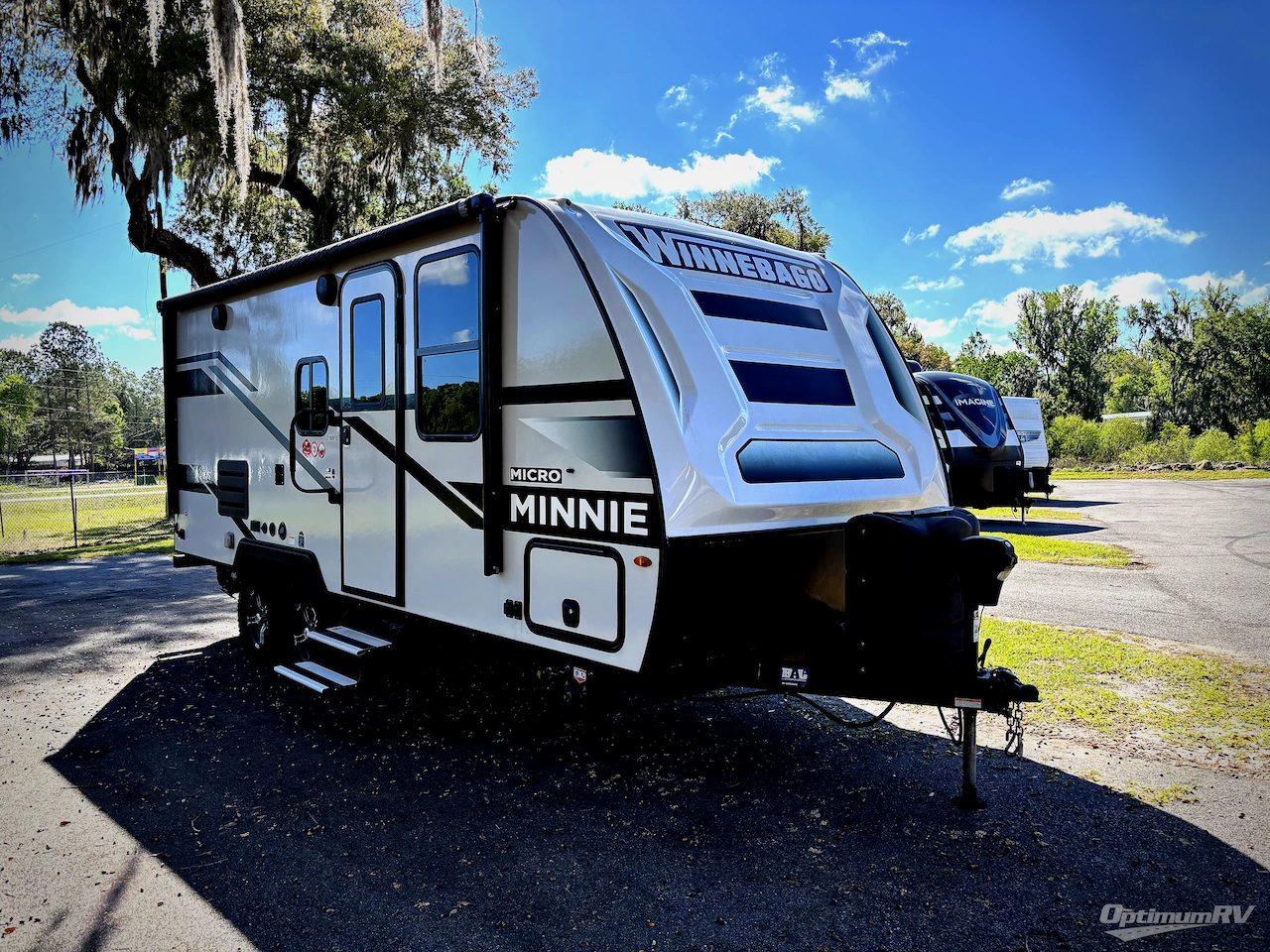 2023 Winnebago Towables Micro Minnie 2108FBS Photo 1