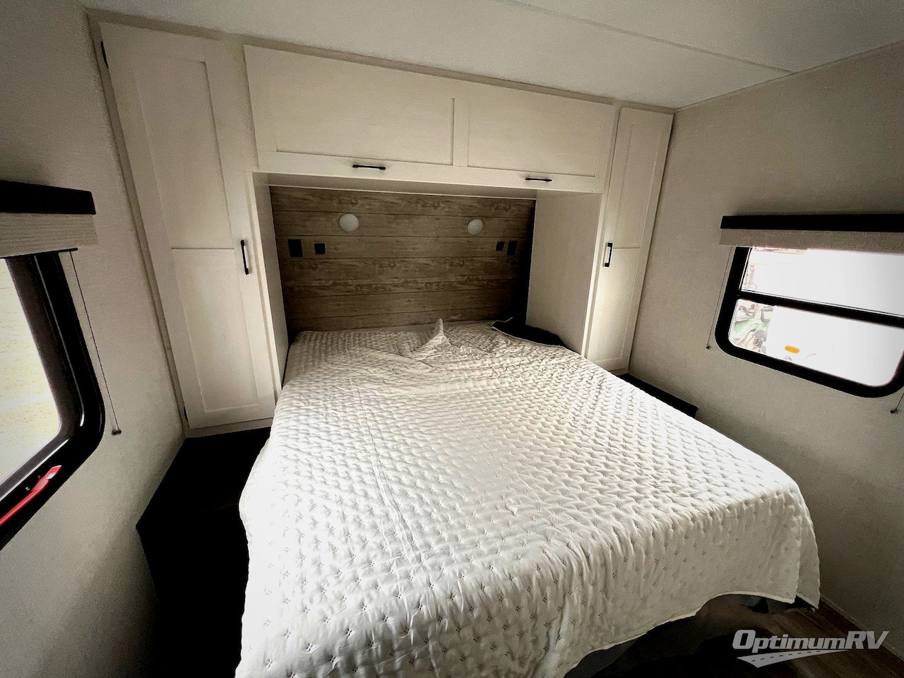 2025 Venture Sienna SA271VBH Photo 17