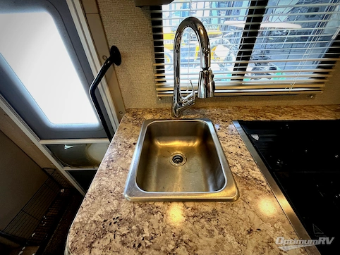 2019 Thor FREEDOM ELITE 22HE RV Photo 4