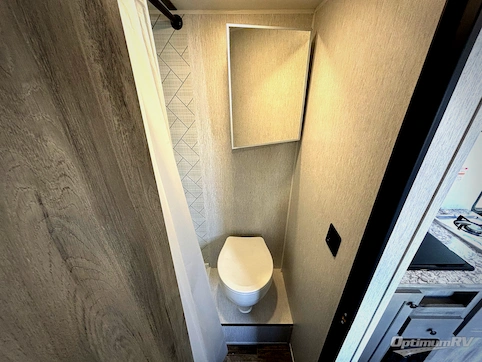 2026 Sunset Park Sun Lite LTD 13BD RV Photo 4