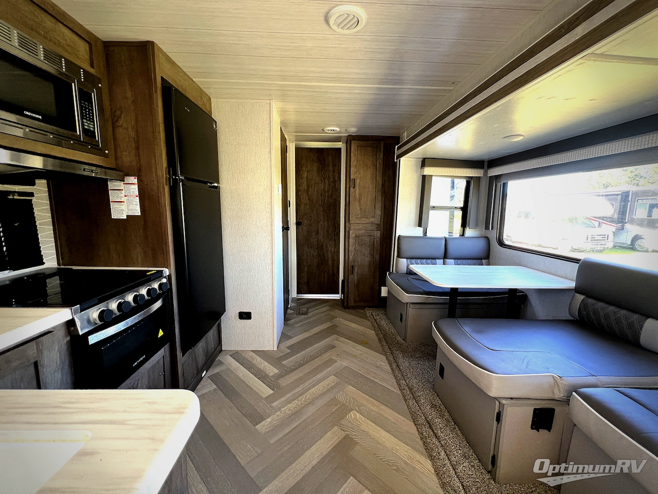 2022 Forest River Wildwood 33TS Photo 4