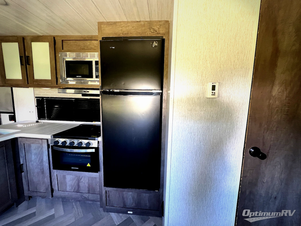 2022 Forest River Wildwood 33TS Photo 13