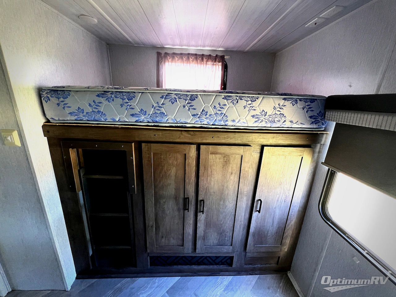 2022 Forest River Wildwood 33TS Photo 17