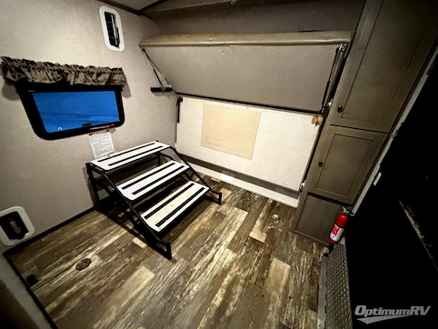 2019 Keystone Outback 324CG RV Photo 3