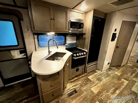 2019 Keystone Outback 324CG RV Photo 4