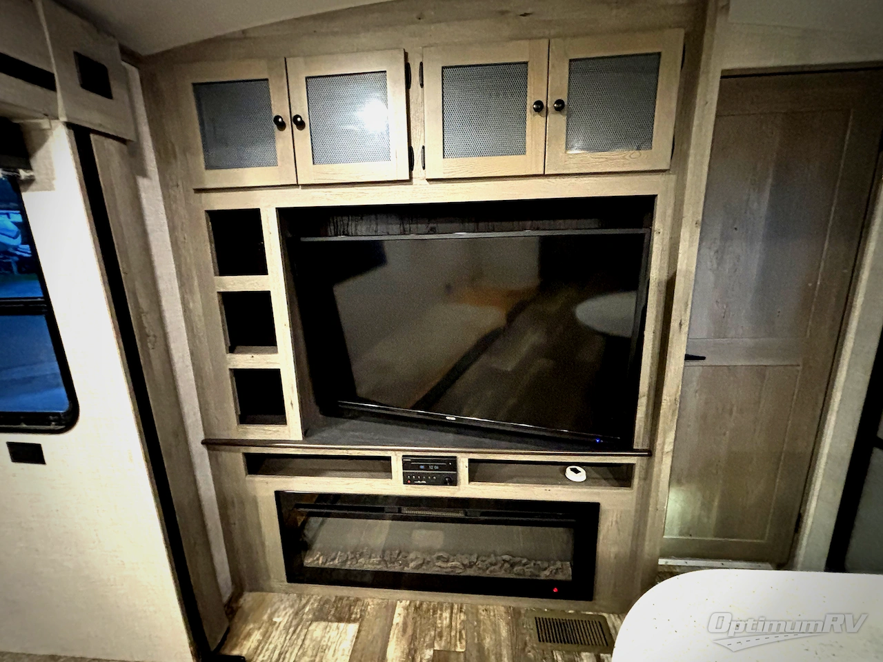 2019 Keystone Outback 324CG Photo 6