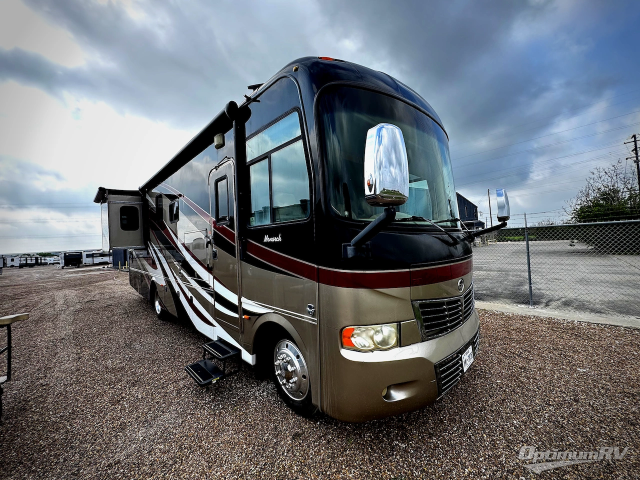 2013 Monaco Monarch 33SFD Photo 1