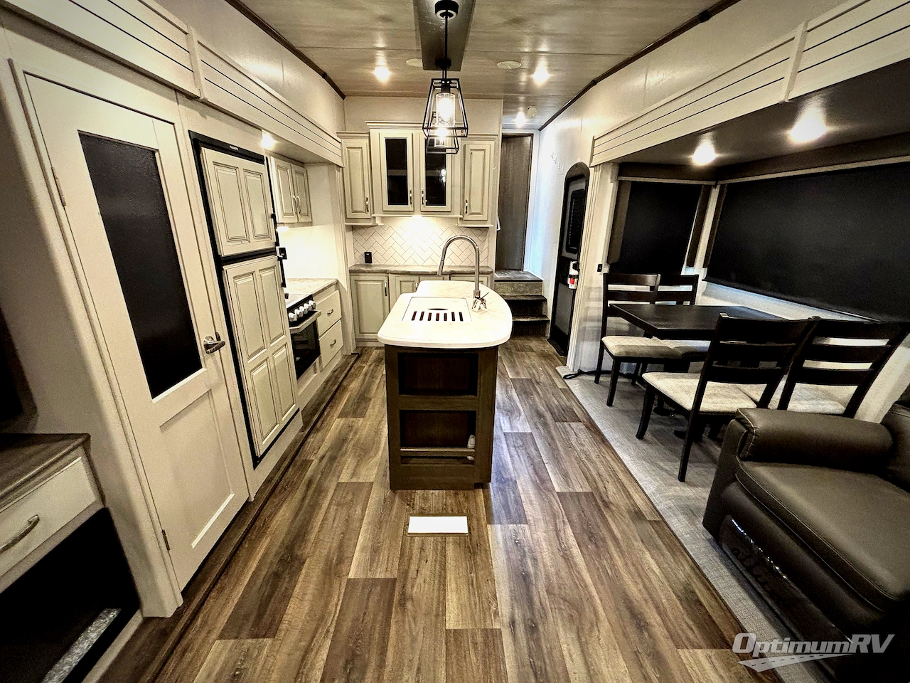 2021 Keystone Cougar Half-Ton 30RLS Photo 5