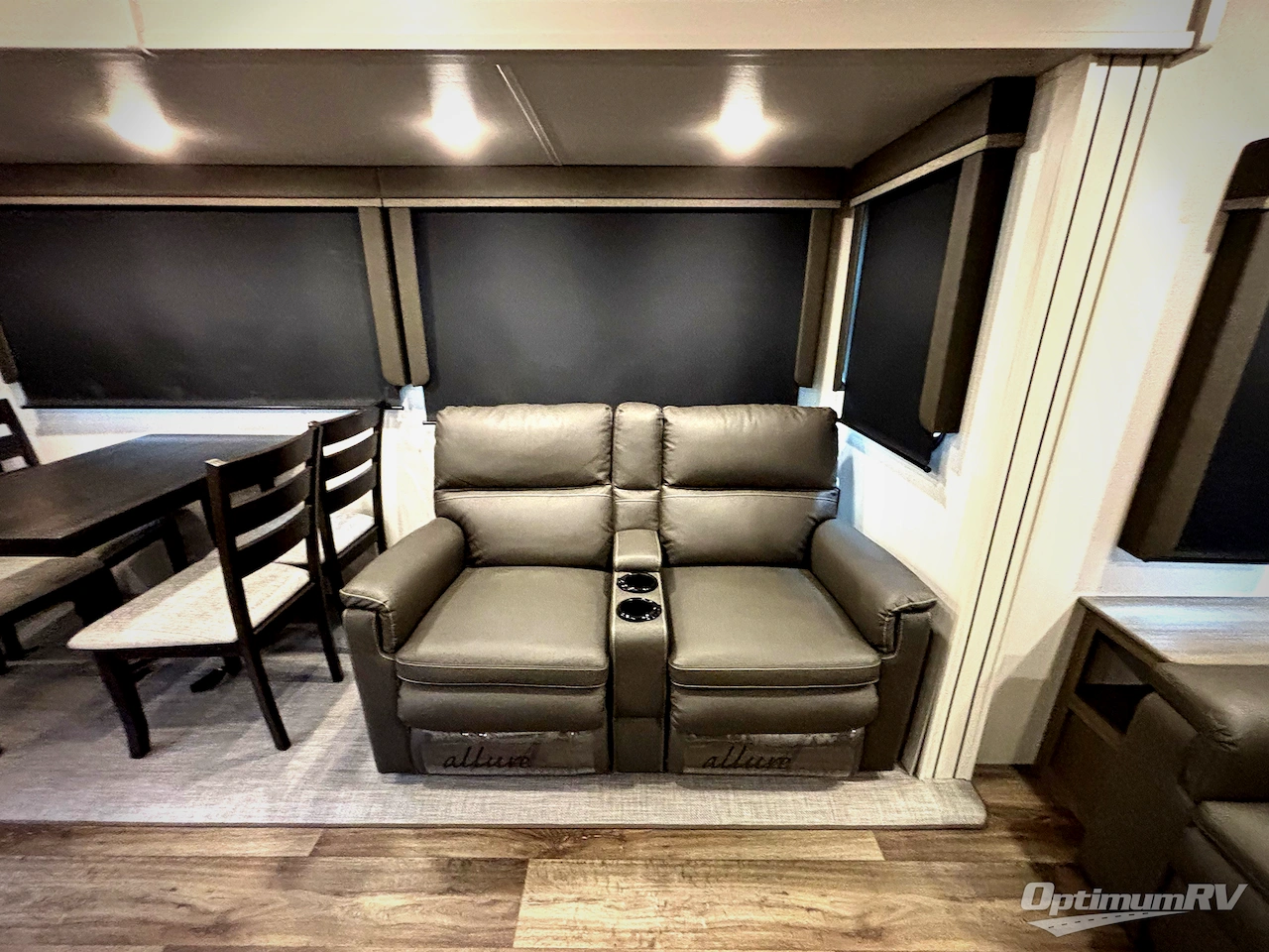 2021 Keystone Cougar Half-Ton 30RLS Photo 15