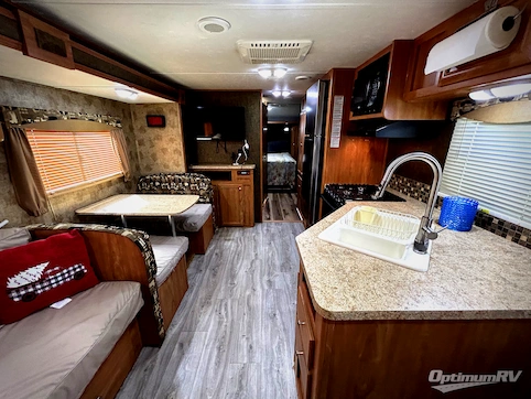 2015 Shasta Flyte 265RL RV Photo 2