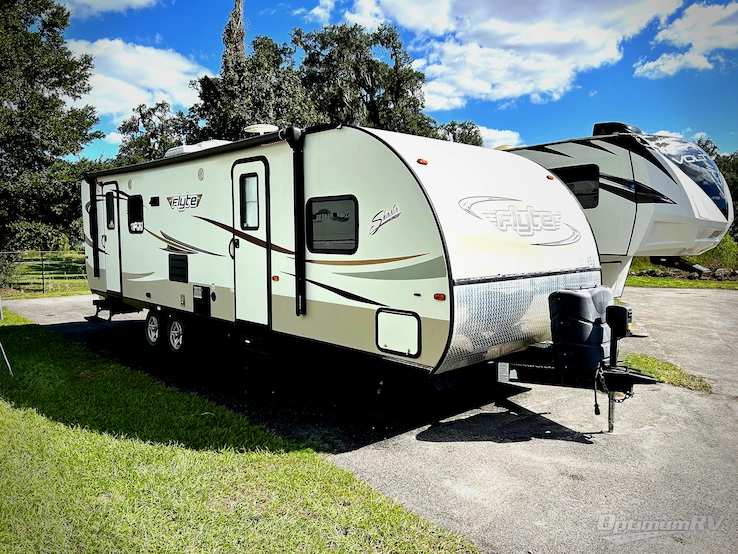 2015 Shasta Flyte 265RL RV Photo 1