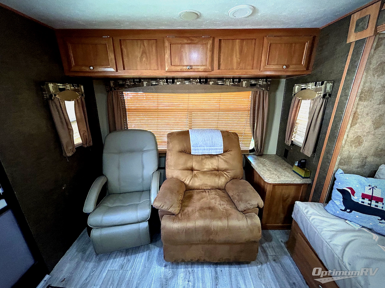 2015 Shasta Flyte 265RL Photo 15
