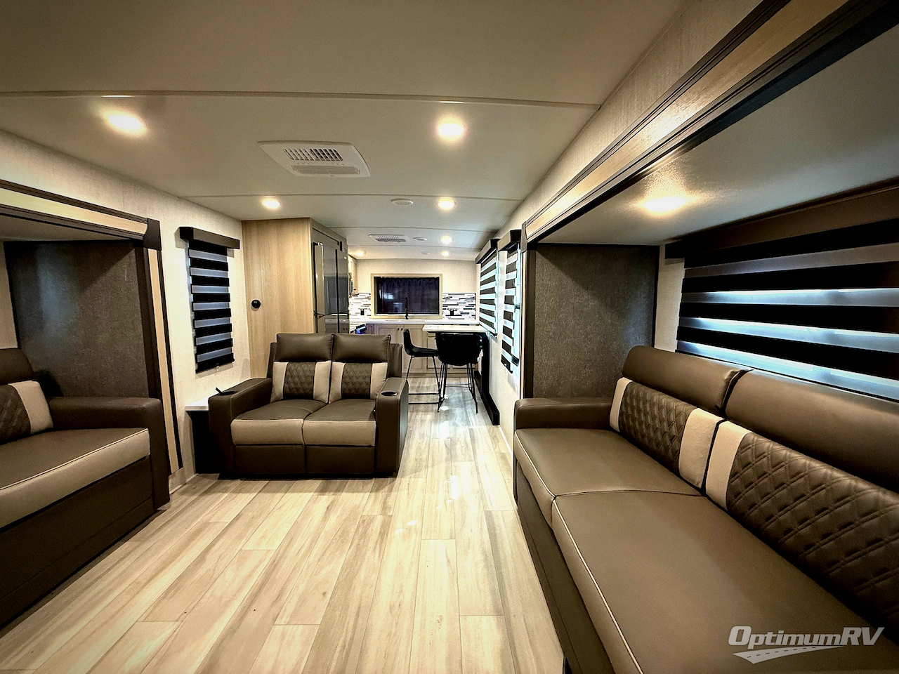 2026 Forest River Wildcat 37GALLEY Photo 5