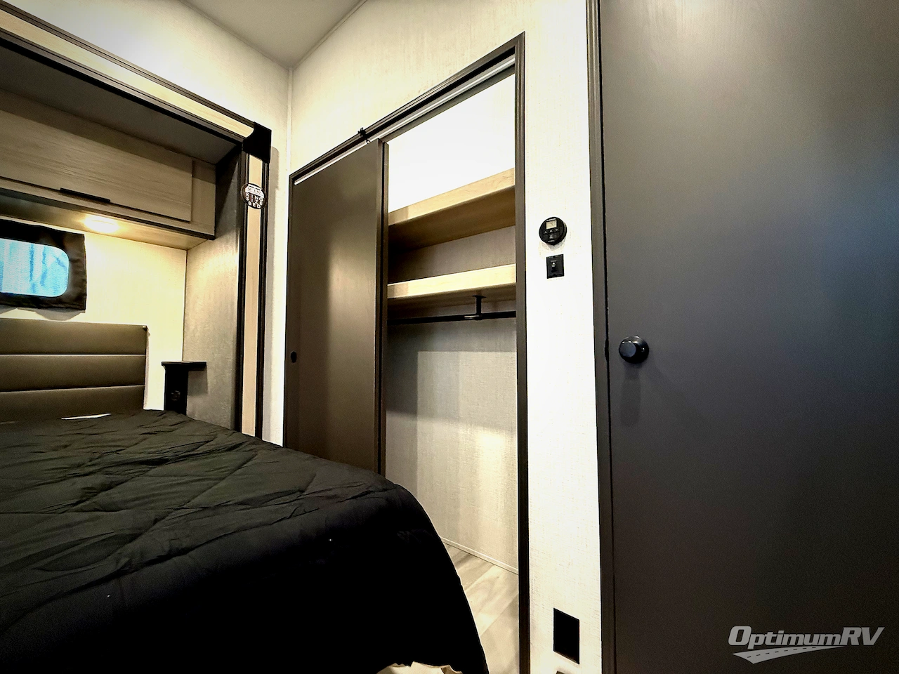 2026 Forest River Wildcat 37GALLEY Photo 21