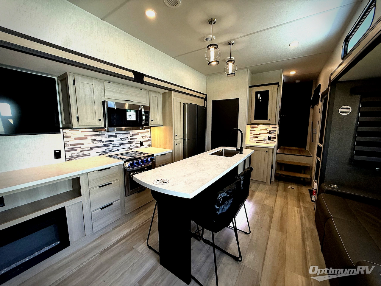 2026 Forest River Wildcat 35CRIB Photo 9