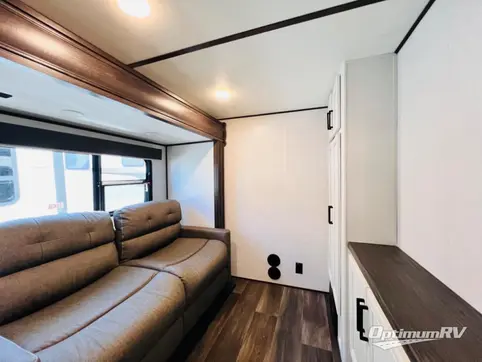 2022 Dutchmen Atlas 3552MBKB RV Photo 3