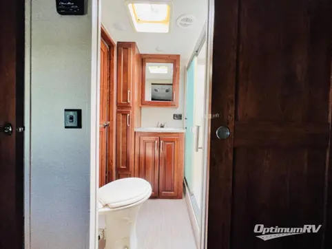 2017 Keystone Avalanche 320RS RV Photo 4