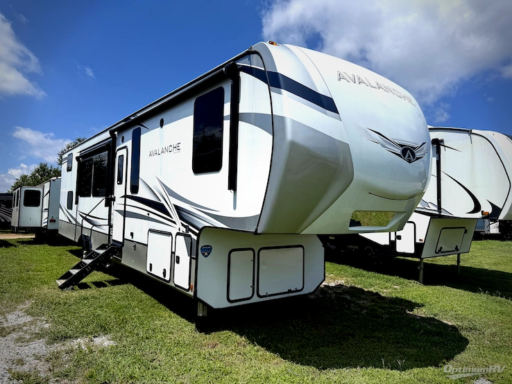 2023 Keystone Avalanche 390DS RV Photo 1