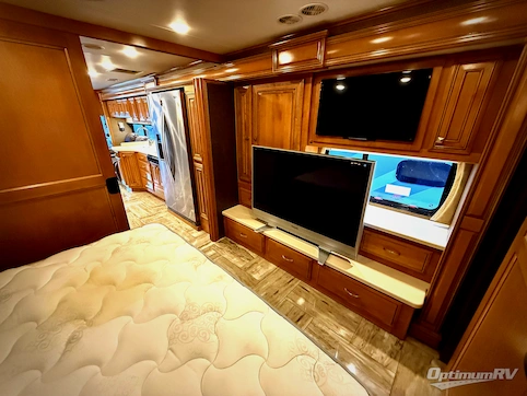 2016 Thor Venetian A40 RV Photo 3