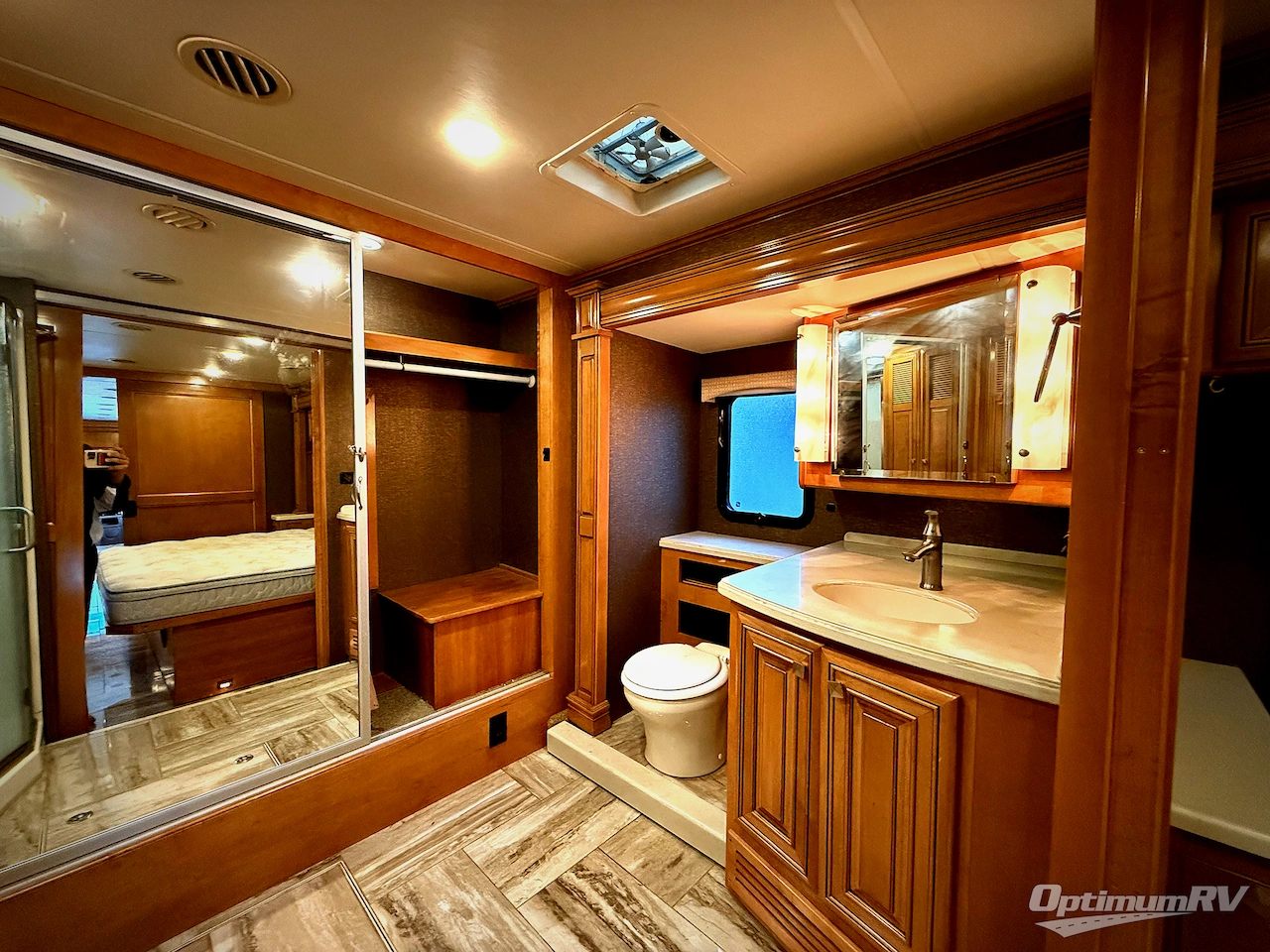 2016 Thor Venetian A40 Photo 16