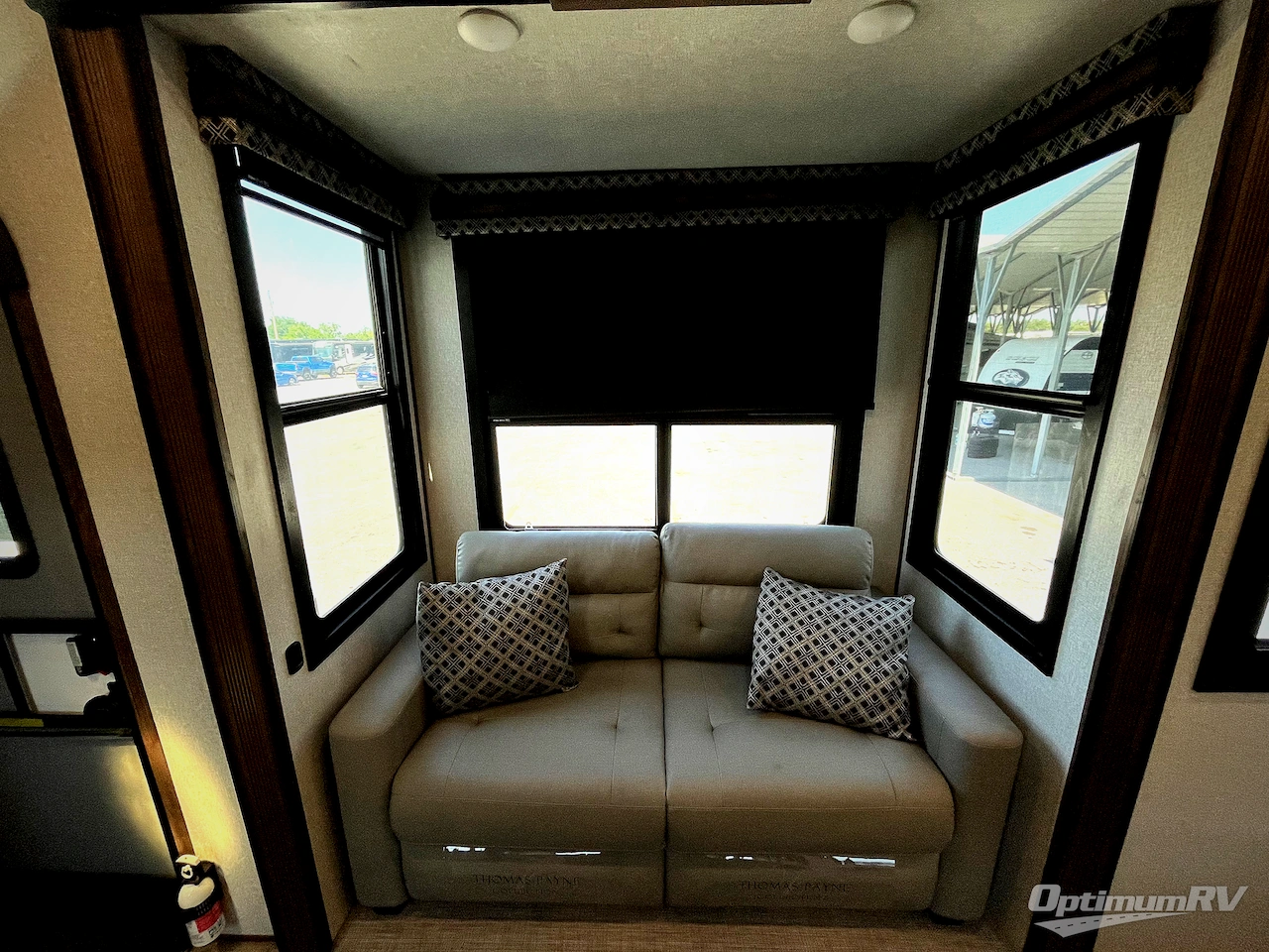 2021 KZ Durango Gold G391RKQ Photo 21