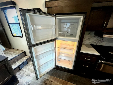 2019 Forest River Salem Hemisphere Hyper-Lyte 29RLSHL RV Photo 4