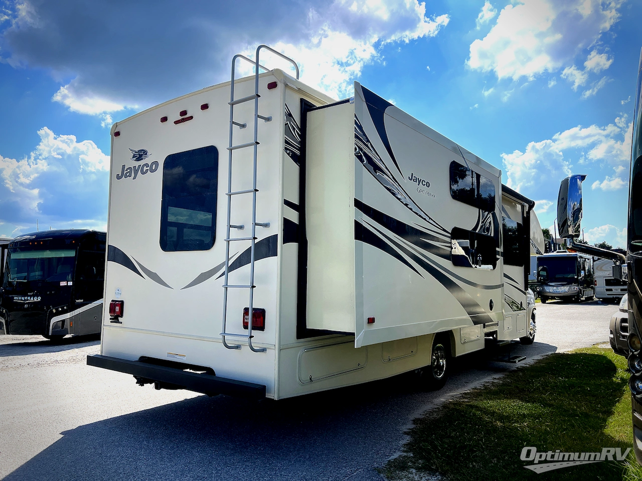 2017 Jayco Greyhawk 31FS Photo 3