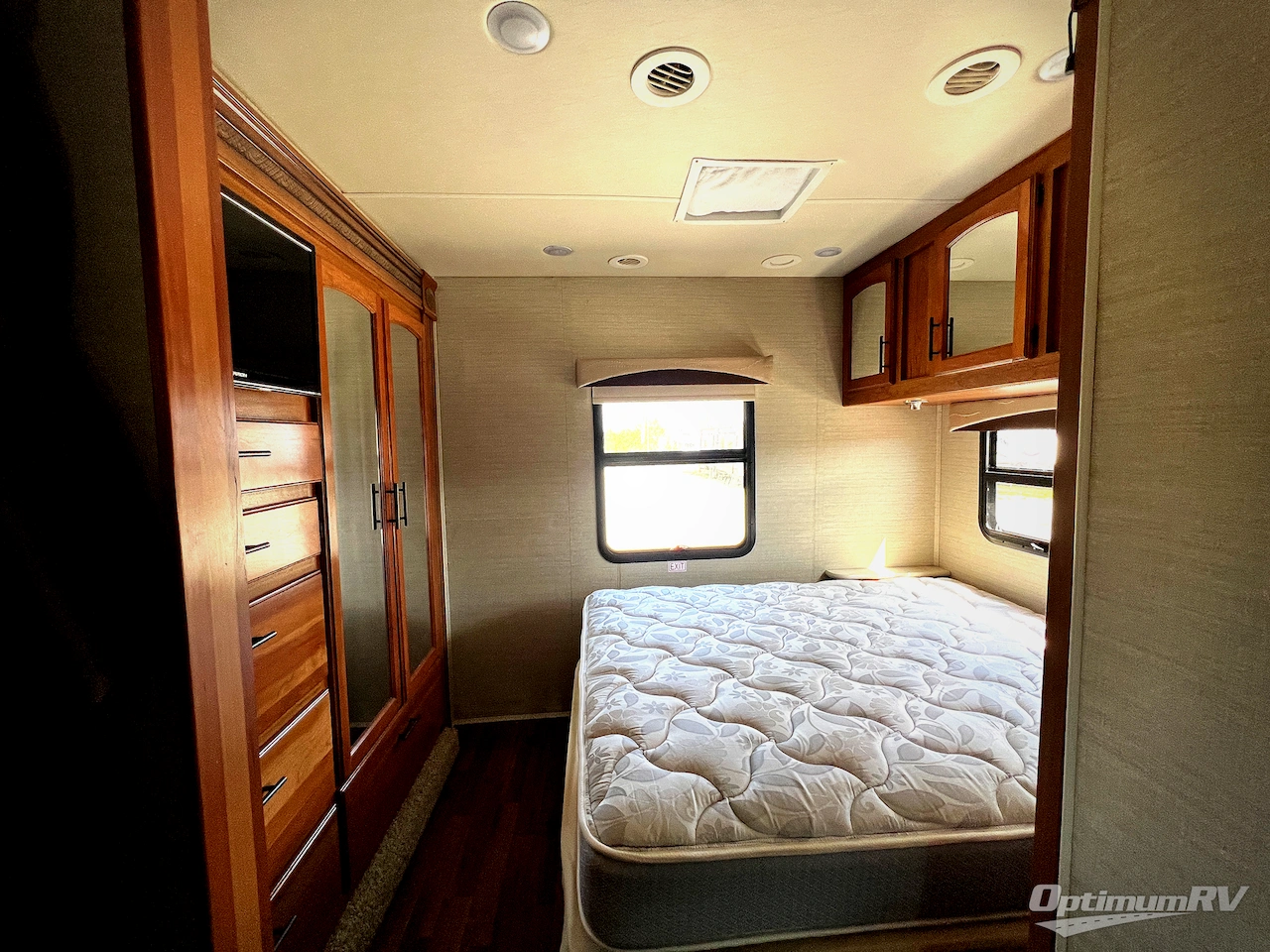 2017 Jayco Greyhawk 31FS Photo 15