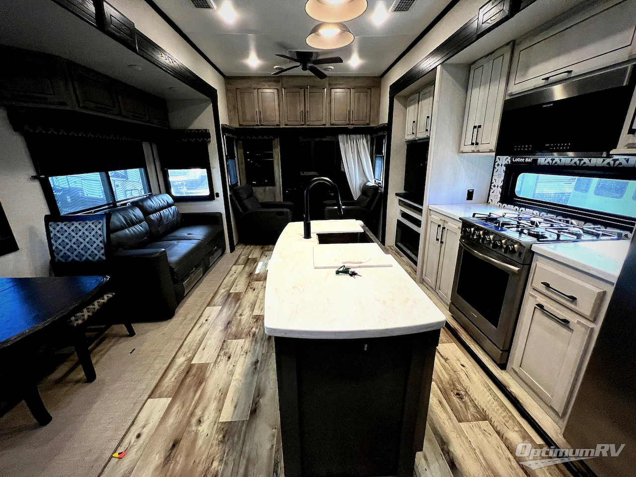 2022 KZ Durango Gold G382MBQ Photo 5