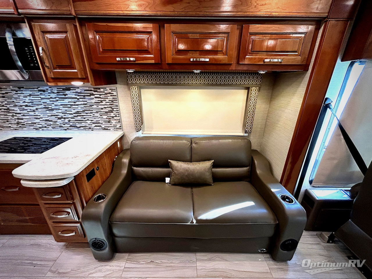 2019 Jayco Embark 39BH Photo 11