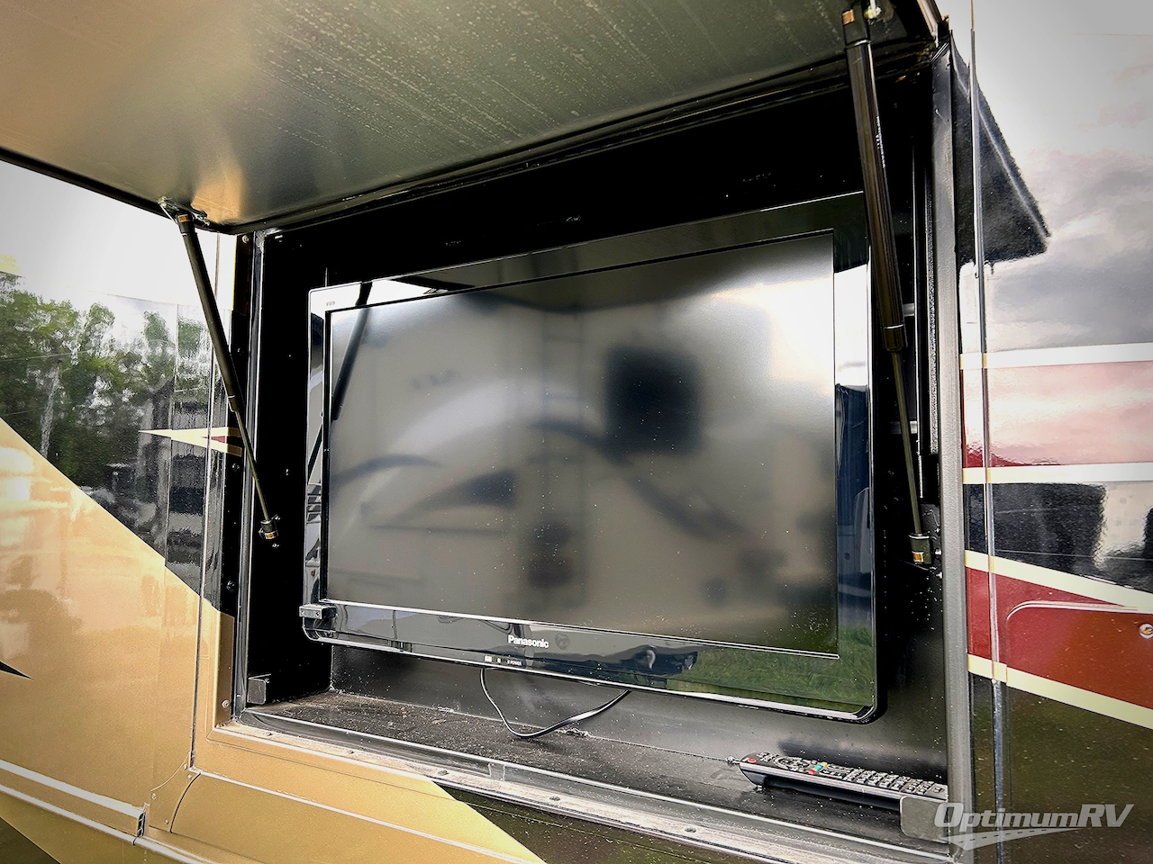 2012 Tiffin Phaeton 42QB Photo 26