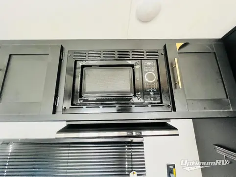 2022 Keystone Springdale 282BH RV Photo 4