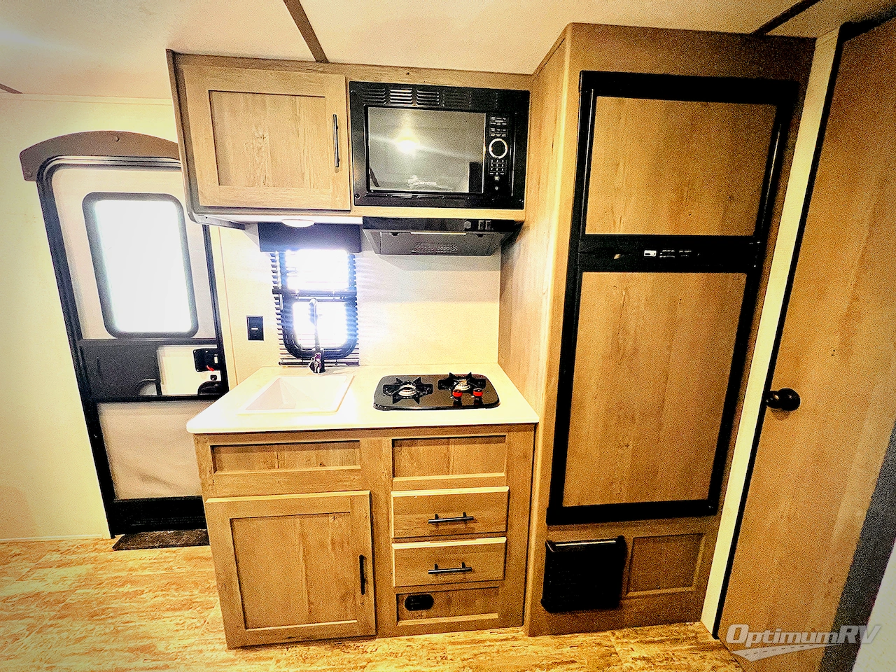 2021 Keystone Springdale Mini 1760BH Photo 6