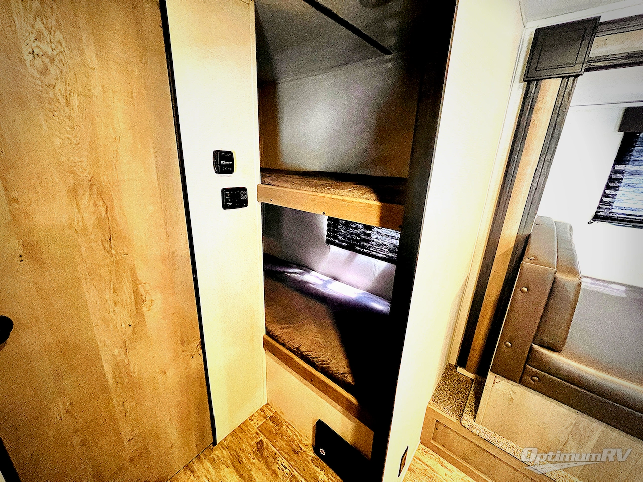 2021 Keystone Springdale Mini 1760BH Photo 13