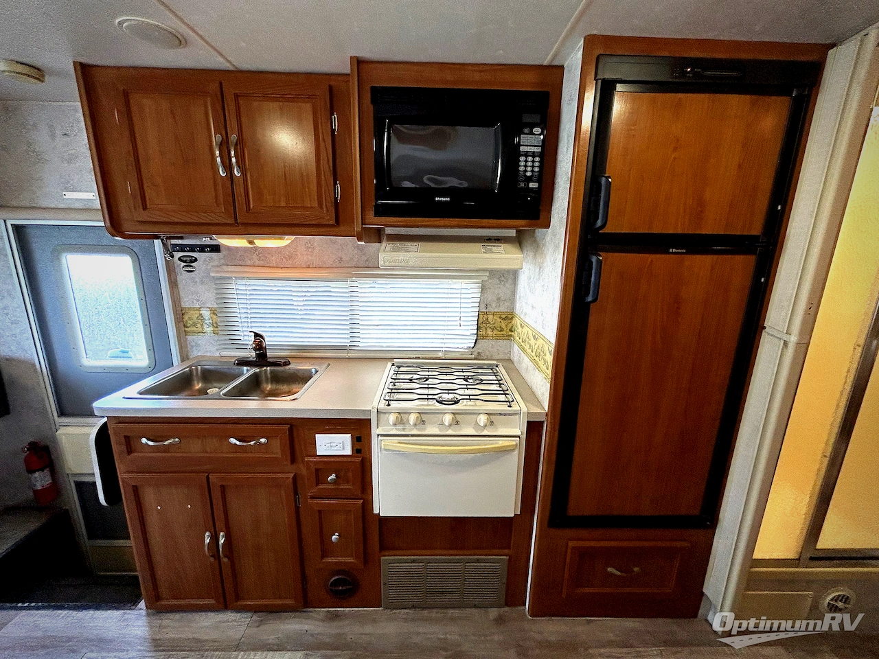 2003 Coachmen Mirada 340 Photo 6