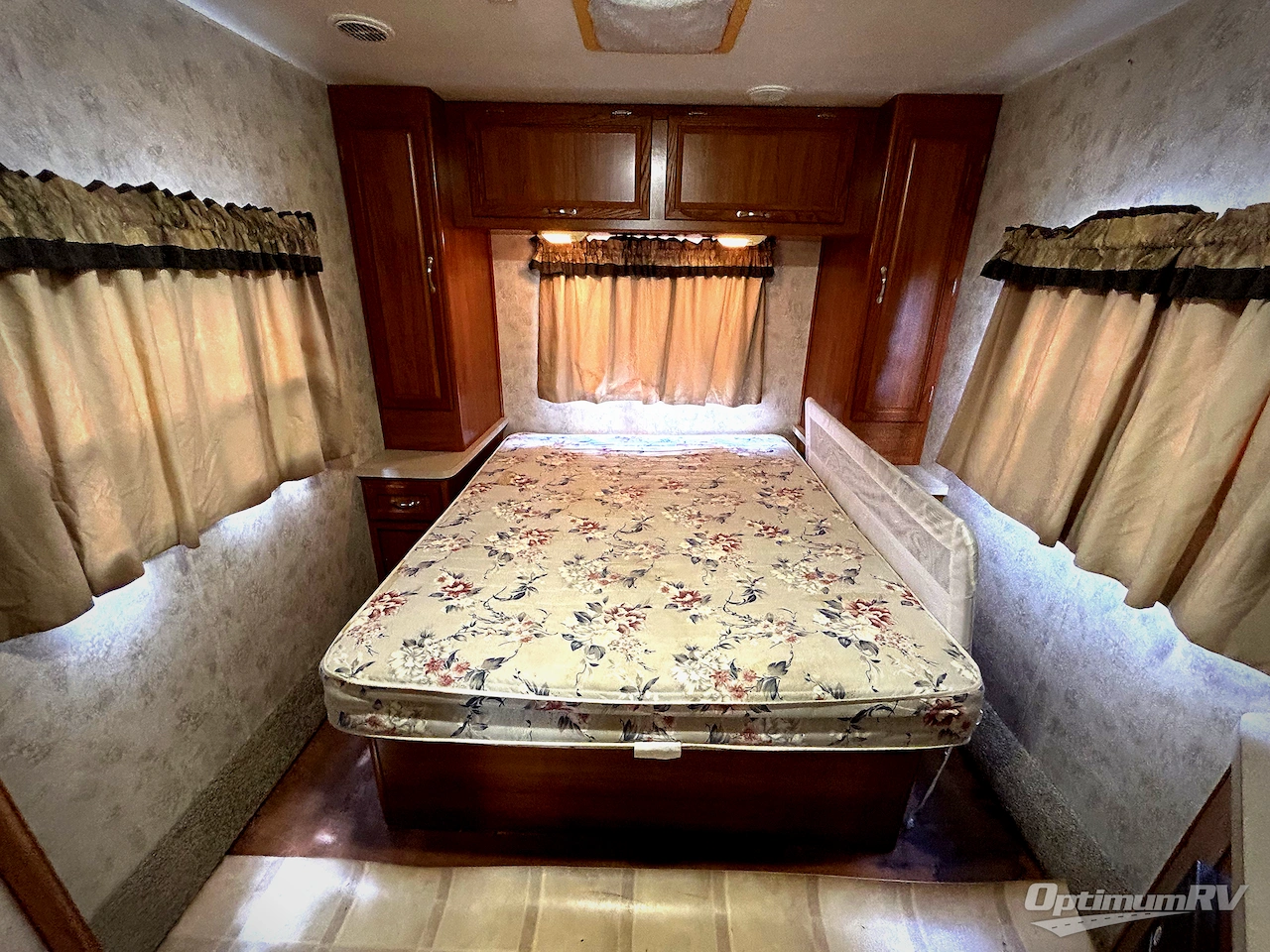 2003 Coachmen Mirada 340 Photo 18