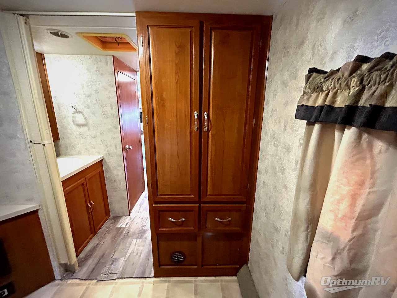 2003 Coachmen Mirada 340 Photo 19