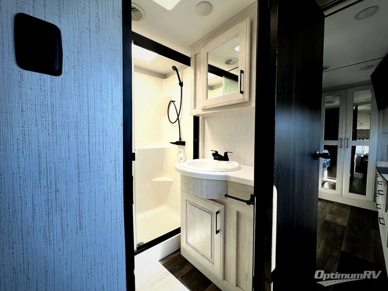 2021 Heartland Bighorn Traveler 33RKS Photo 18