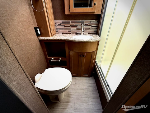 2019 Thor Windsport 29M RV Photo 3