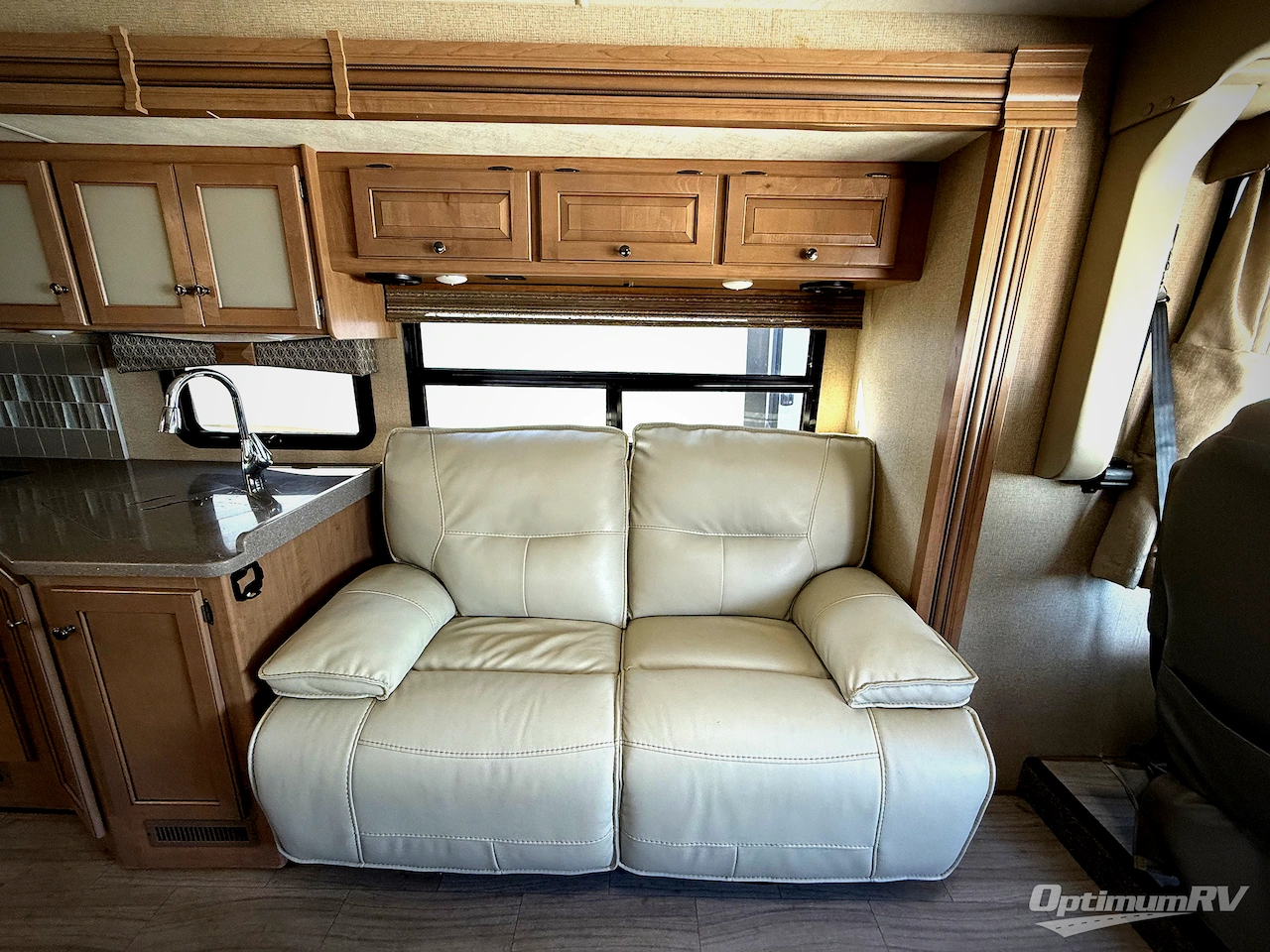 2019 Thor Windsport 29M Photo 6