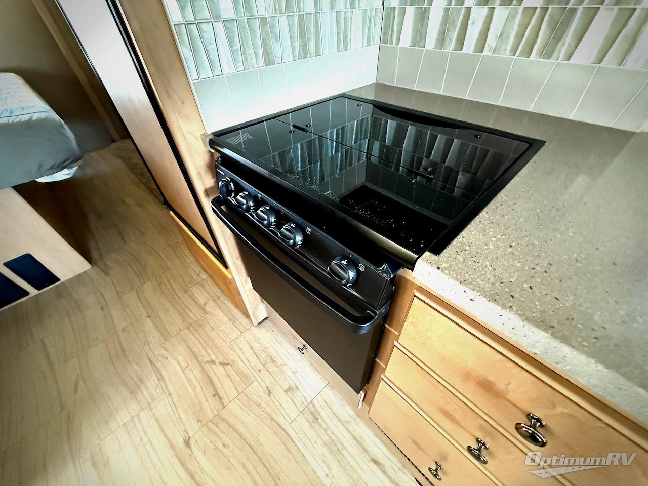 2019 Thor Windsport 29M Photo 10